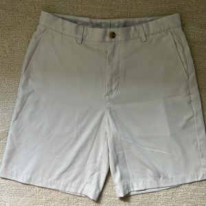 Vineyard Vines Links Shorts 33”